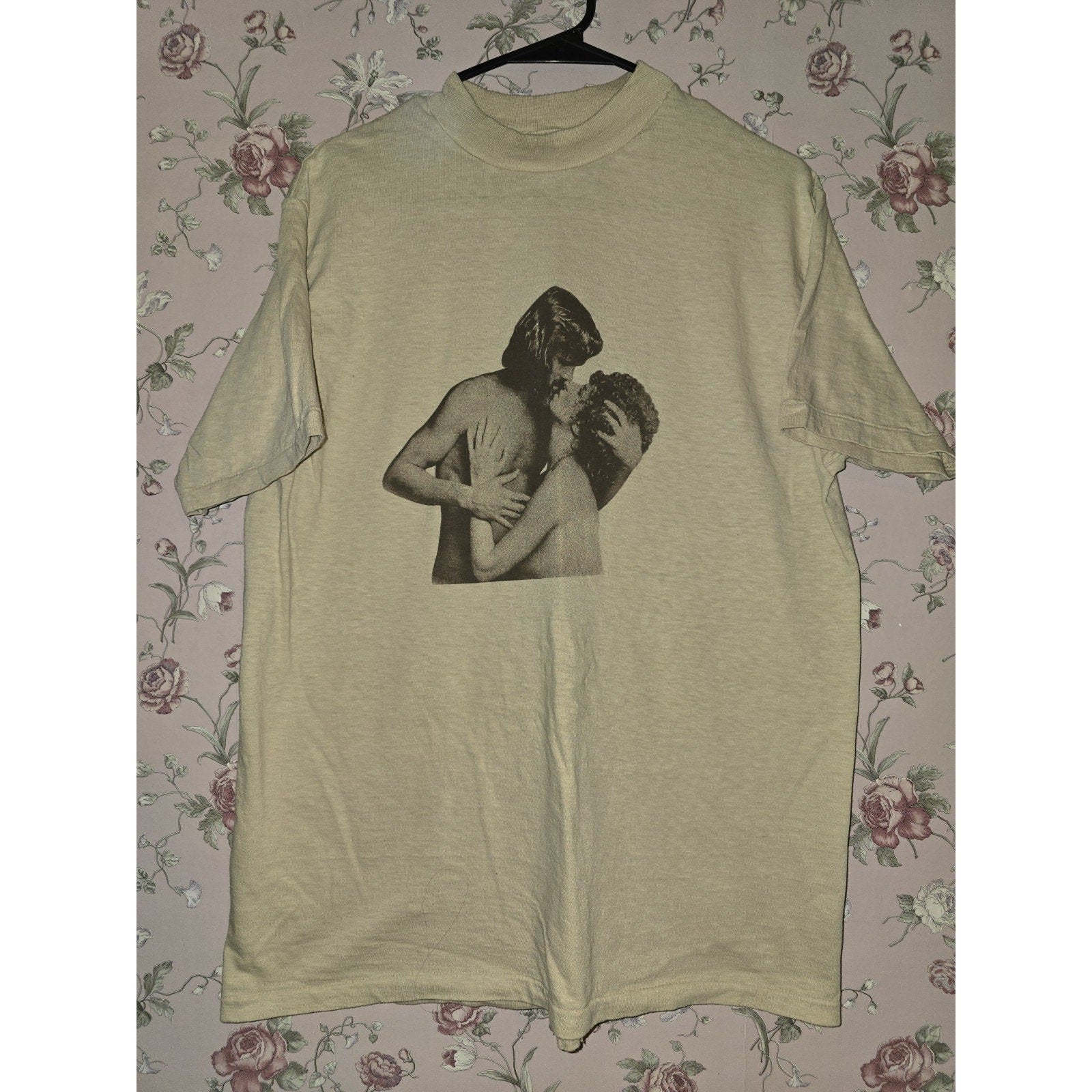 Vintage A Star Is Born Movie Promo T Shirt Starring Kris Kristofferson and Barbara Streisand 1976 RARE XL